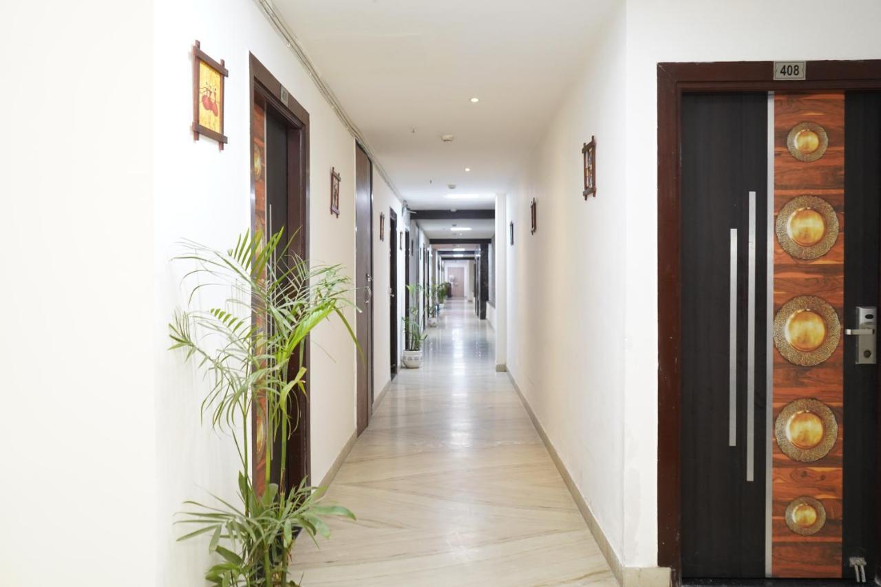 The Dwelling Paradise Hotel Greater Noida Buitenkant foto